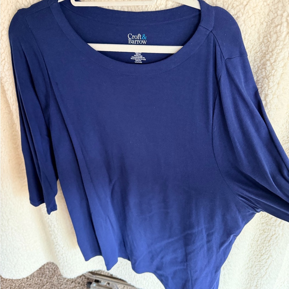 Croft & Barrow Women's Navy Long Sleeve Tee